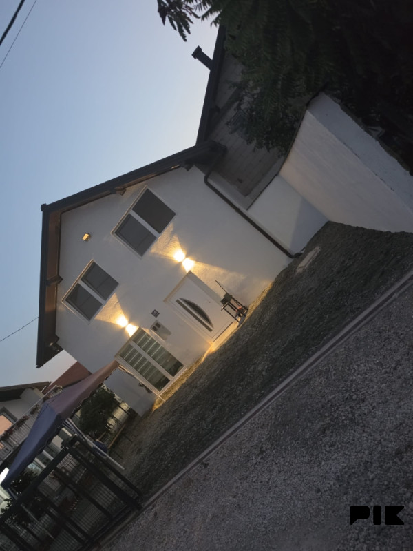 Kuća Živinice 4