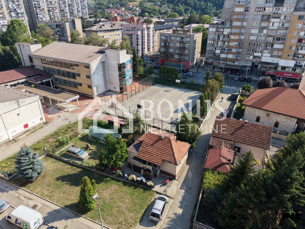 Kuća sa okućnicom, centar grada - Zenica