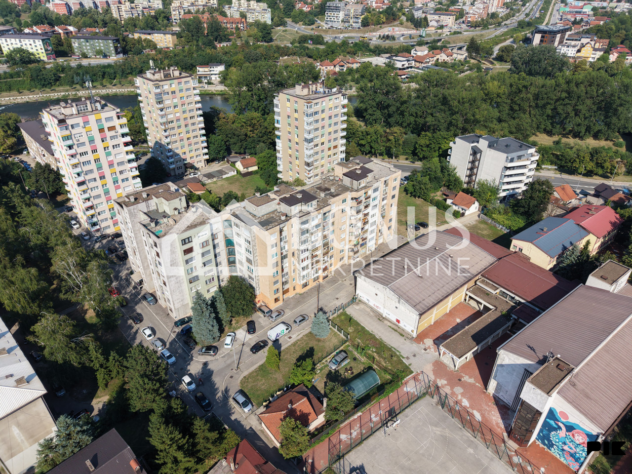 Kuća sa okućnicom, centar grada - Zenica 7