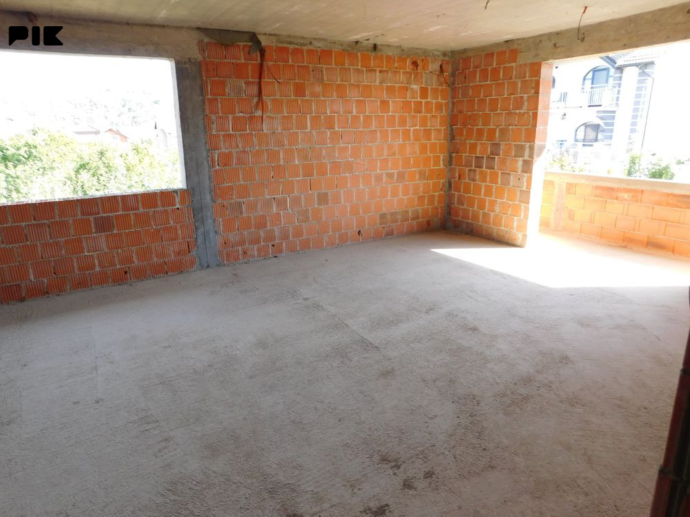 Kuća 225m2, placa 632m2 - Trn/Laktaši 17