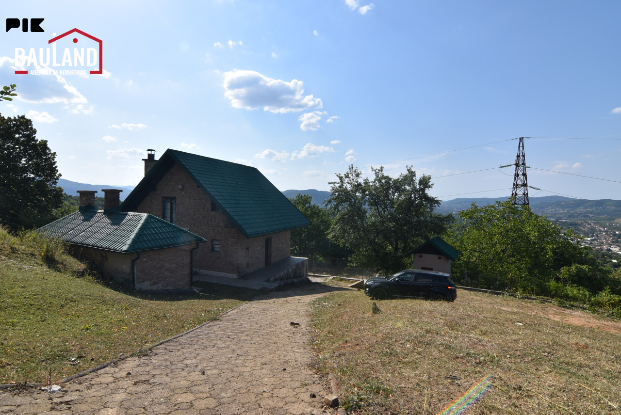 Zemljište sa stambenim i privrednim objektom / Blažuj, Ilidža 2