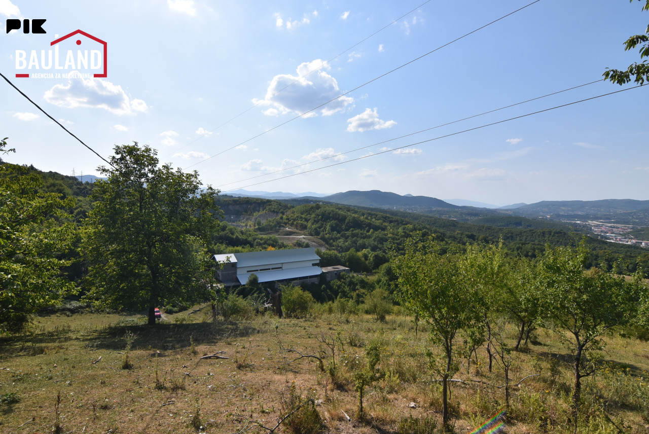 Zemljište sa stambenim i privrednim objektom / Blažuj, Ilidža 10