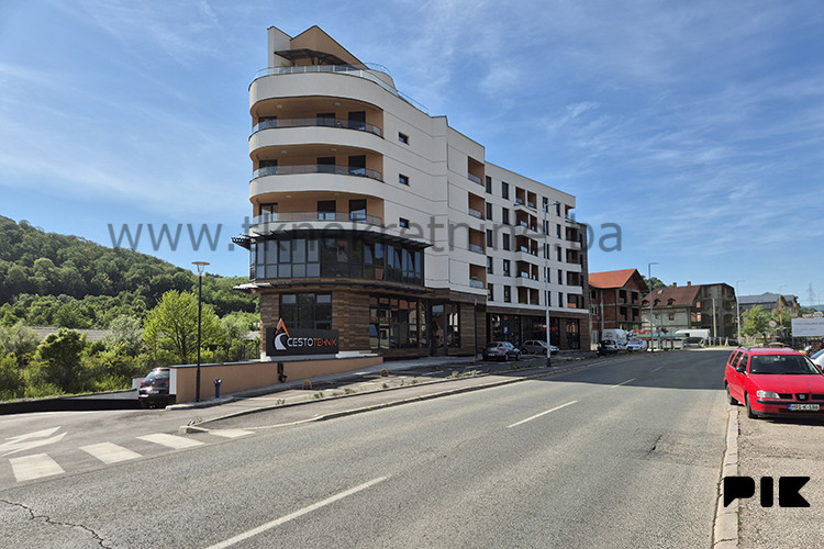 NOVOGRADNJA - Dizajnerski uređena garsonjera 26 m2, sa parkingom 22