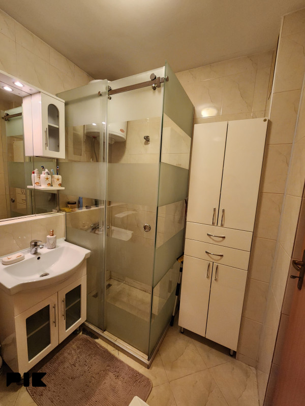Sarajevo - Velešići, Stan 61 m2 + zatvoreni balkon 16