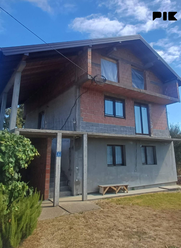 Naselje Brezik-Kuća u izgradnji 243.48m2 na placu 836m2