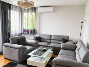 Breka stan u zgradi prodajem trosoban namjesten tel 061 143579 photo 2