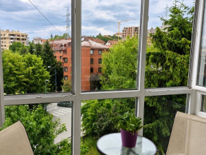 Breka stan u zgradi prodajem trosoban namjesten tel 061 143579 photo 4