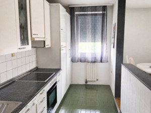 Breka stan u zgradi prodajem trosoban namjesten tel 061 143579 photo 5