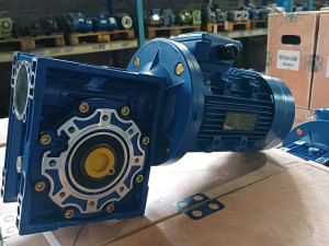 ELEKTRO MOTOR SA REDUKTOROM 1.5kW 46obrt.