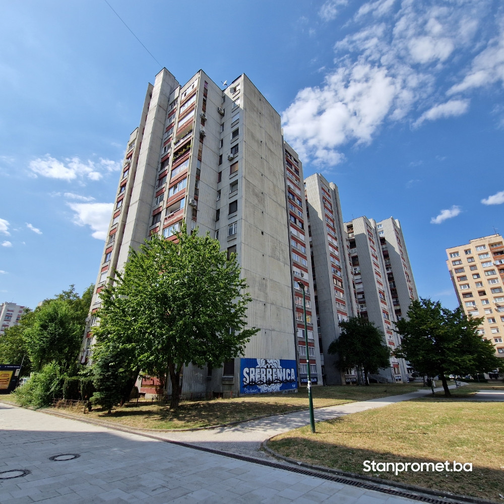 Četverosoban stan Alipašino Polje prodaja