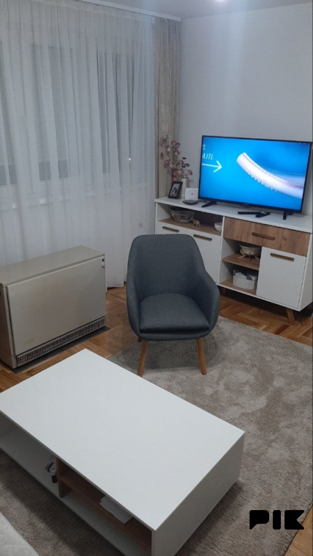 Stan 36m2 , Višnjik, Koševo kod Medicinskog fakulteta