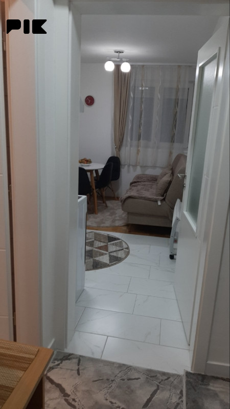 Stan 36m2 , Višnjik, Koševo kod Medicinskog fakulteta 3