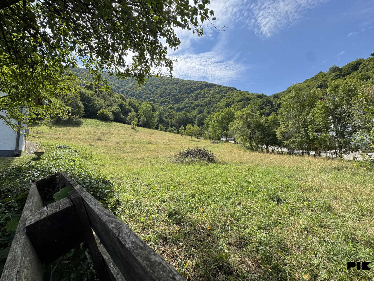 Kuća sa 6 duluma zemlje 4