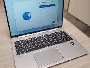 HP Elitebook 860 G9 i7-1265u 16GB 256GB 16" Win11