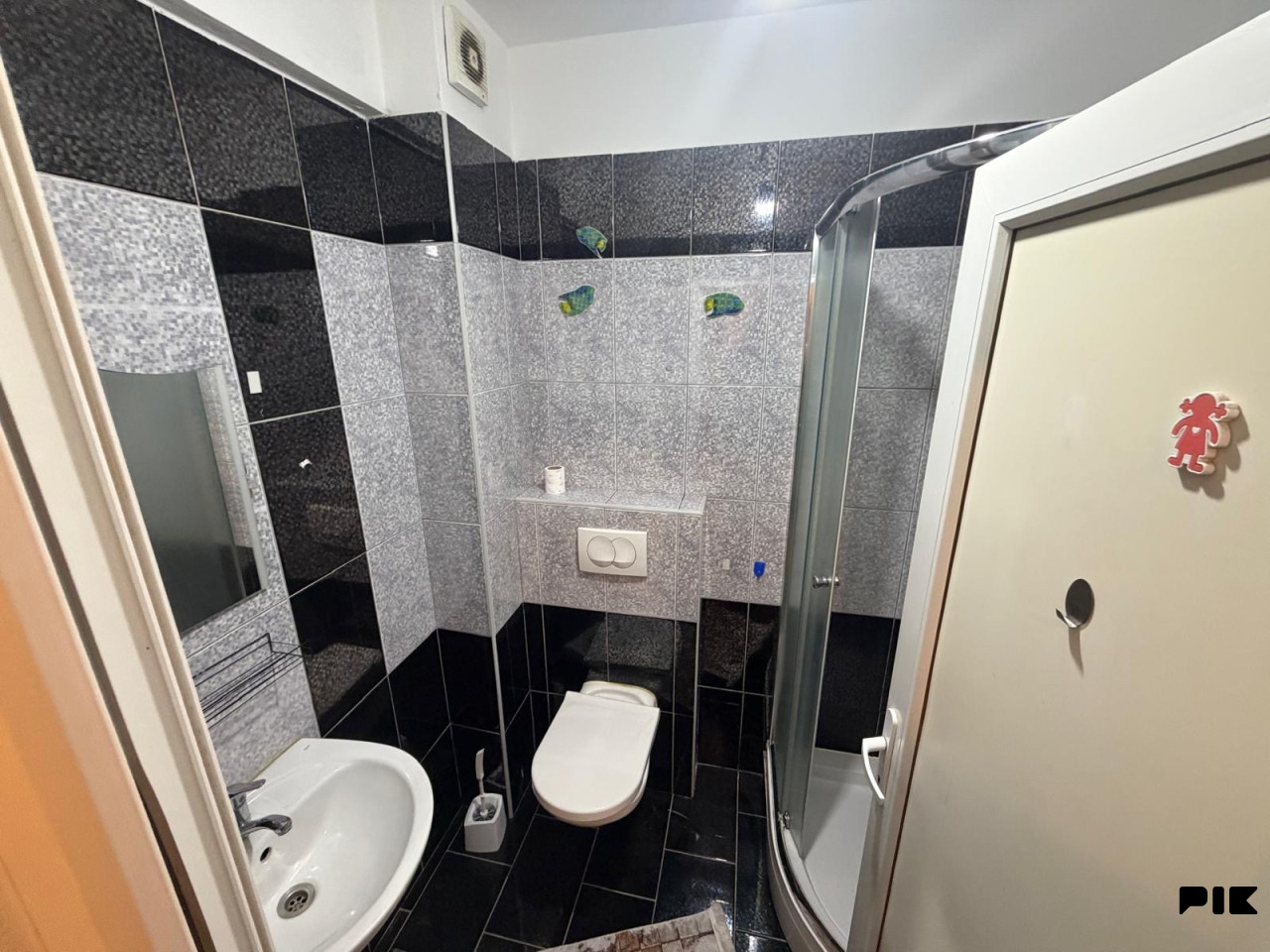 IZDAJE SE GARSONJERA 30m2 JELAH 5