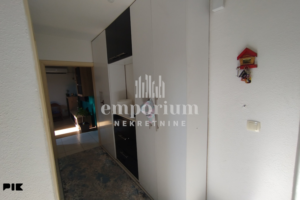 Useljiv i namješten stan površine 38.38m2 ID: 2790/IP 8