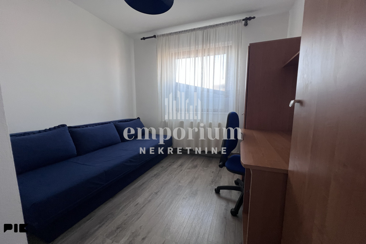 Dvoiposoban stan u centru površine 52m2 ID: 2784/IP 3