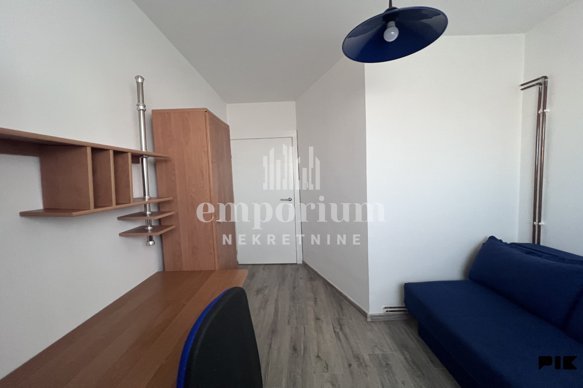 Dvoiposoban stan u centru površine 52m2 ID: 2784/IP 4