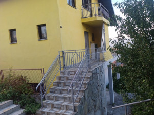 Kuća, 360 m², Visoko