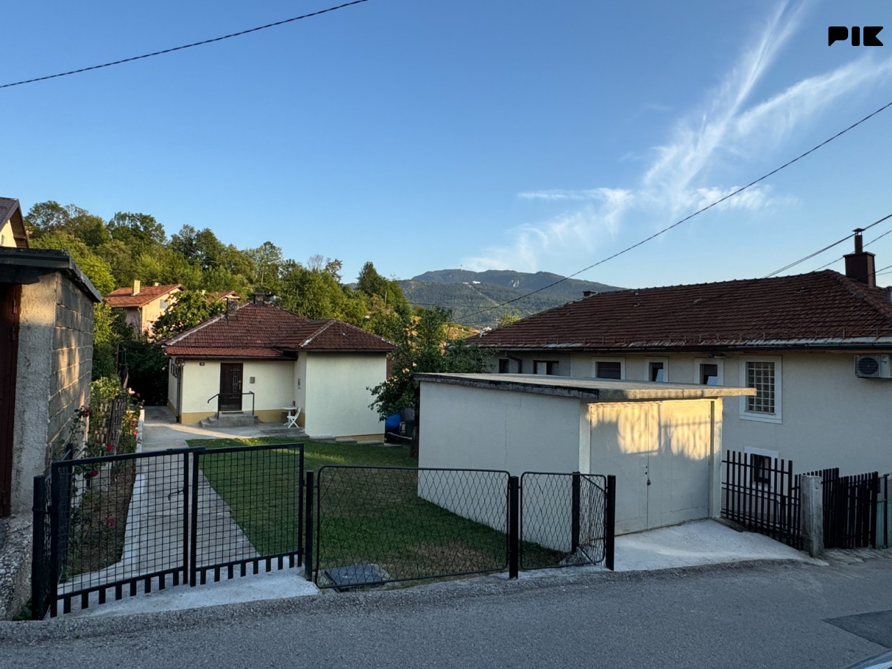 Kuća Sarajevo i garaza - Stari Grad Sedrenik photo 3