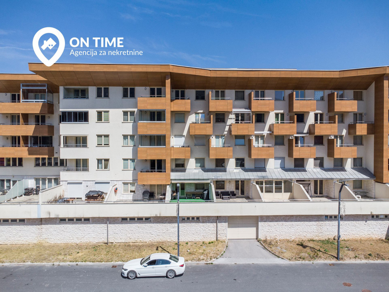 ON TIME prodaje: Dvosoban Apartman Bjelašnica