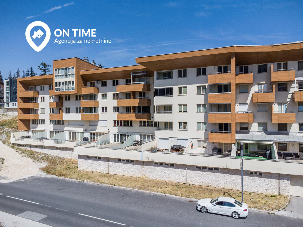 ON TIME prodaje: Dvosoban Apartman Bjelašnica photo 2