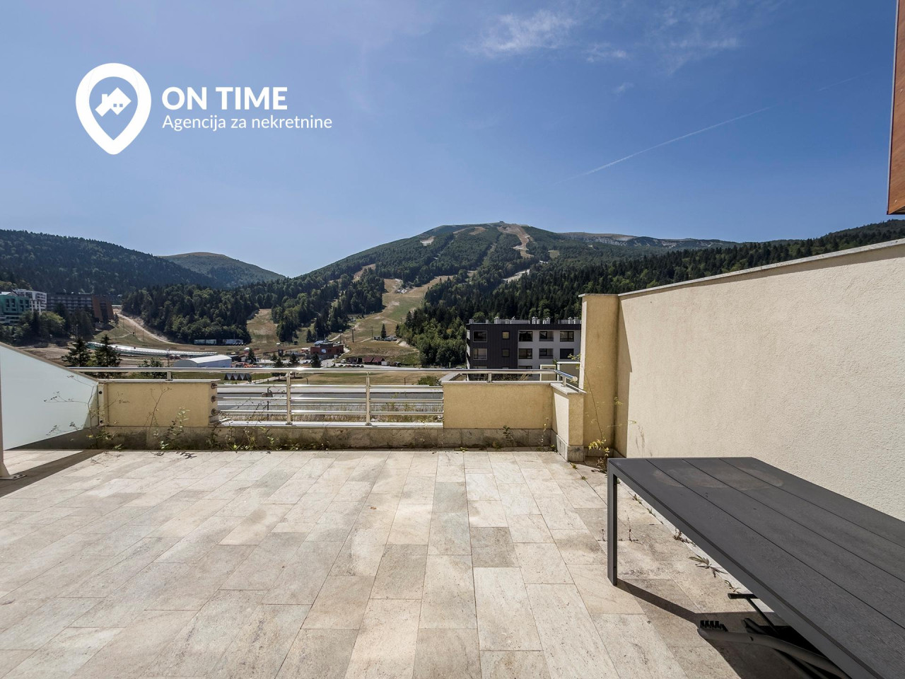 ON TIME prodaje: Dvosoban Apartman Bjelašnica 12