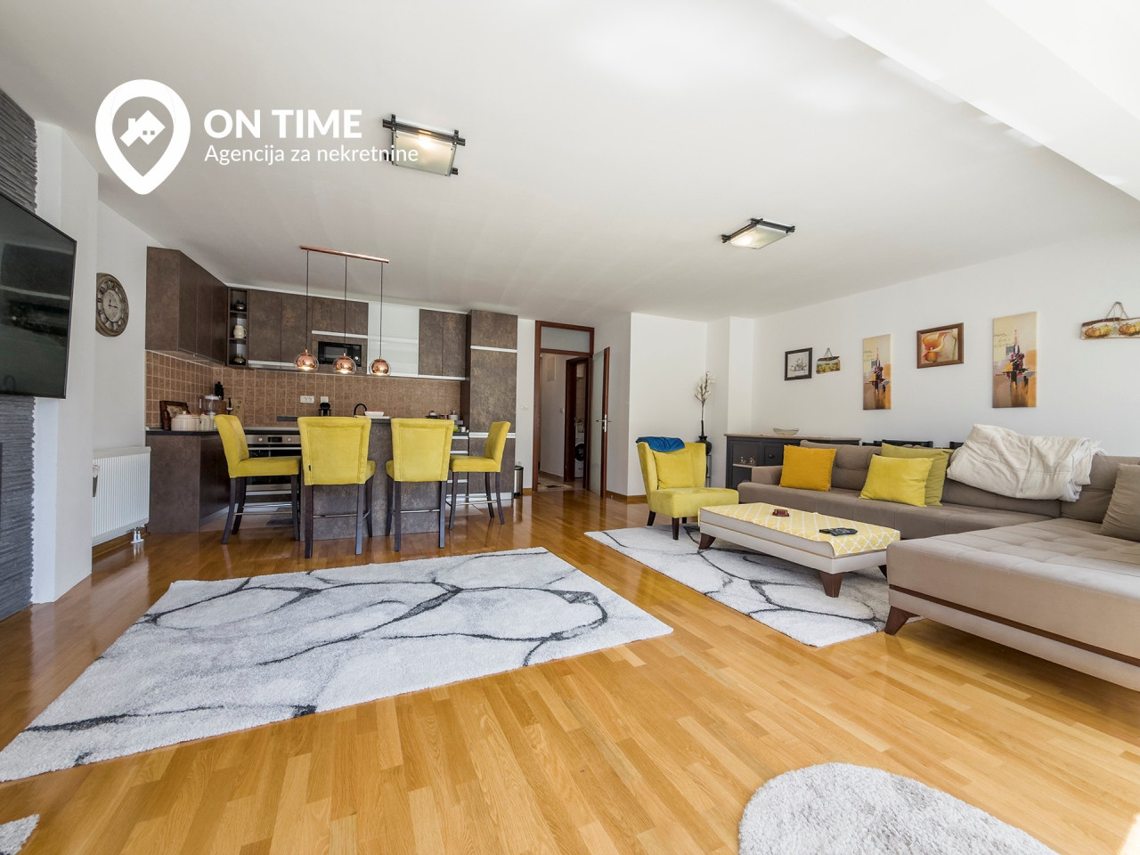ON TIME prodaje: Dvosoban Apartman Bjelašnica 11