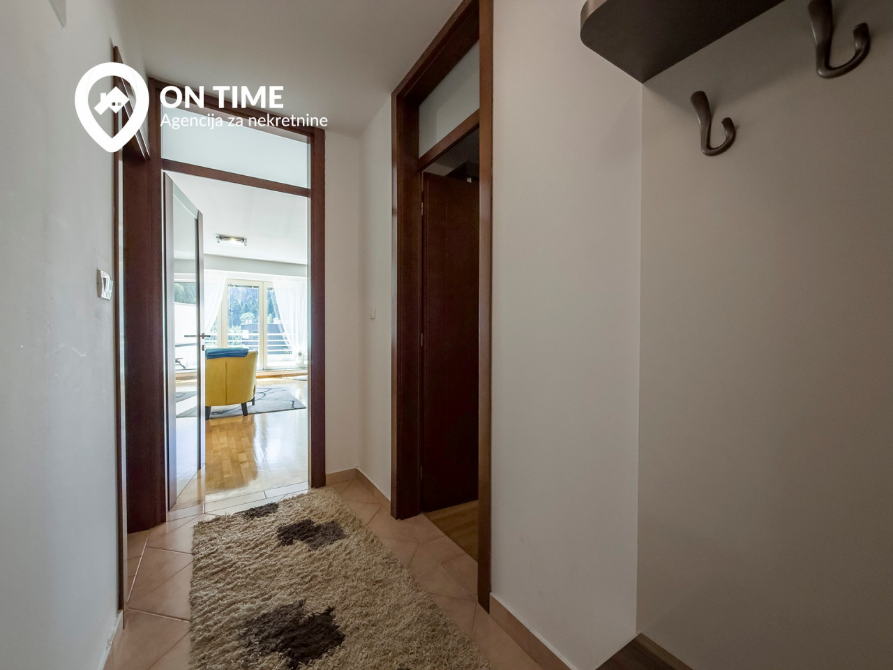 ON TIME prodaje: Dvosoban Apartman Bjelašnica 17