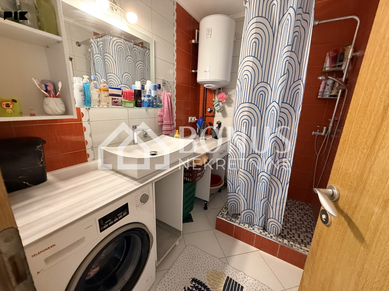 Stan trosoban  renoviran 73 m2 - Novi Travnik 19
