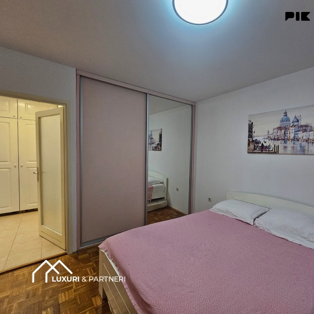 Namješten dvosoban stan 59 m2 na odličnoj lokaciji Alipašinog P. 8