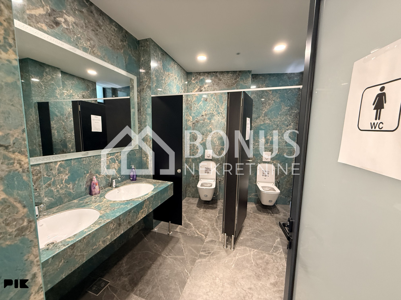 NOVO - Poslovni prostor 34.75 m2 - ABC kompleks - TOP 11