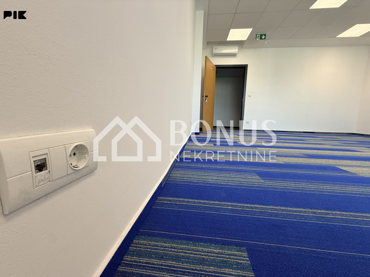 NOVO - Poslovni prostor 34.75 m2 - ABC kompleks - TOP 4