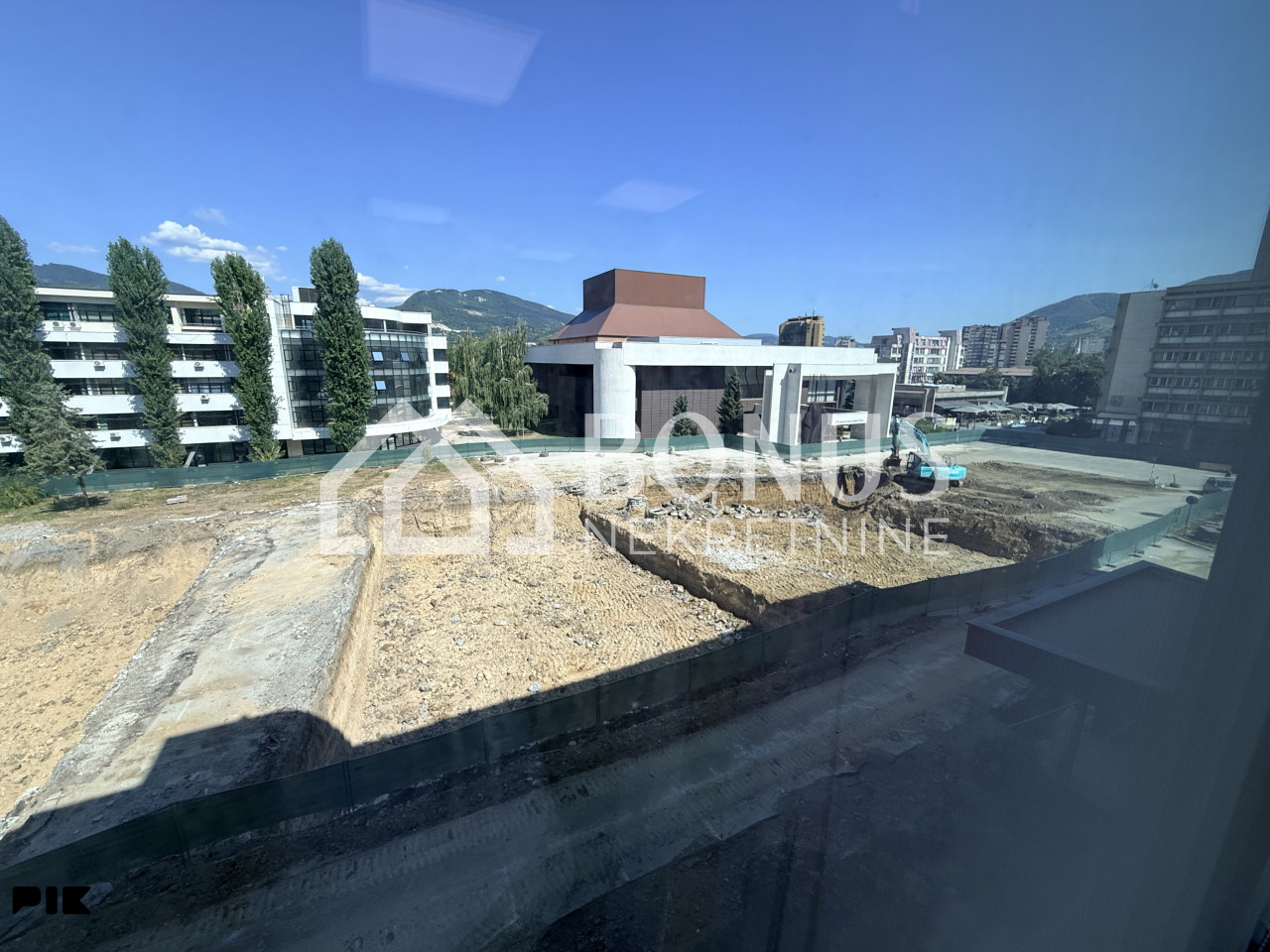 NOVO - Poslovni prostor 34.75 m2 - ABC kompleks - TOP 17