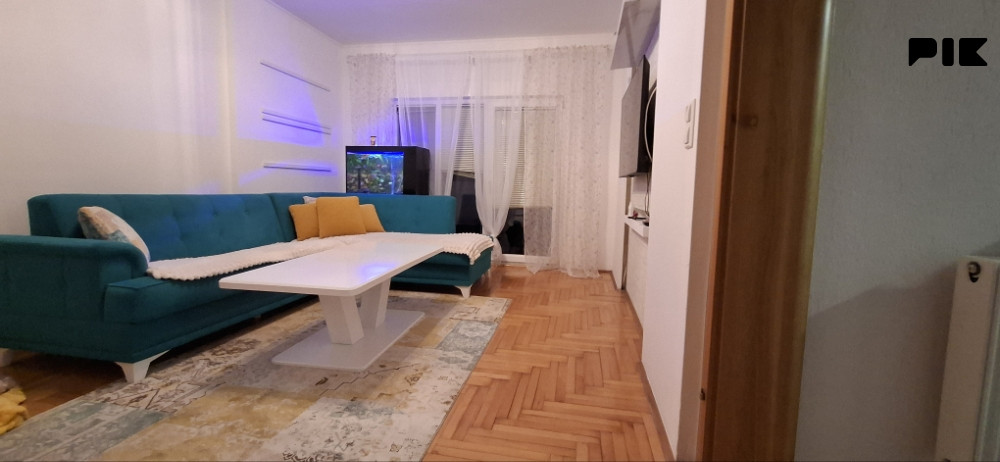 Trosoban stan sa dva balkona / Vogosca photo 4