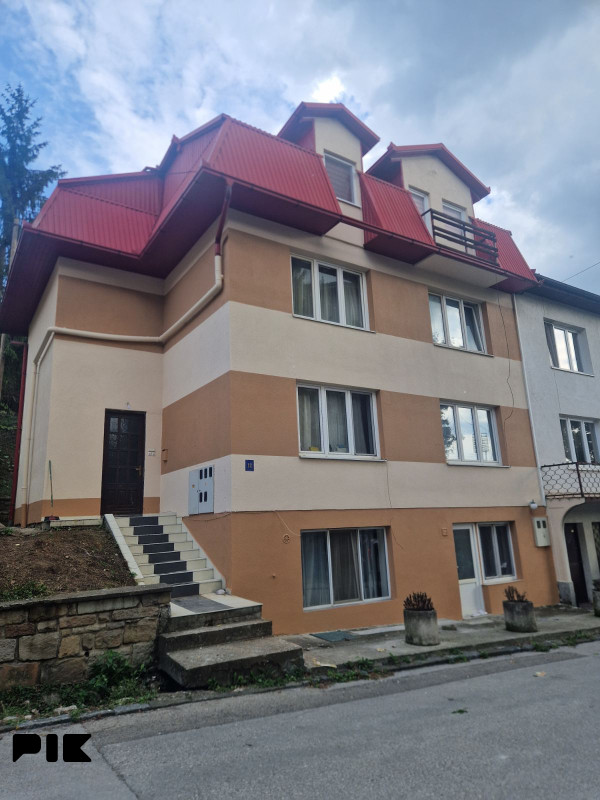 Stan Garsonjera Tuzla 40m2 izdaje se 061 104 562
