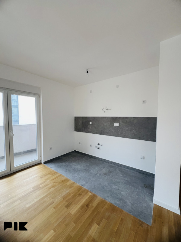 Stan Istočno Sarajevo 68m2 6