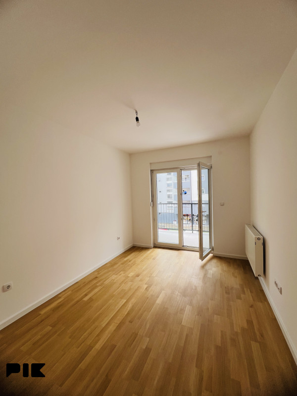 Stan Istočno Sarajevo 68m2 7