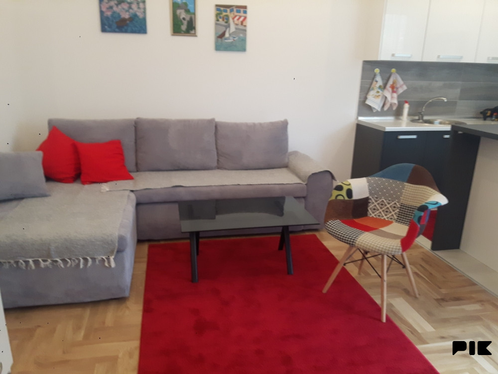 Izdajem stan 2