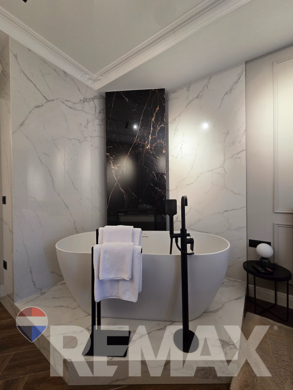 Luksuzan stan 80m2,Palata,uključene režije,garaža,housekeeping 9