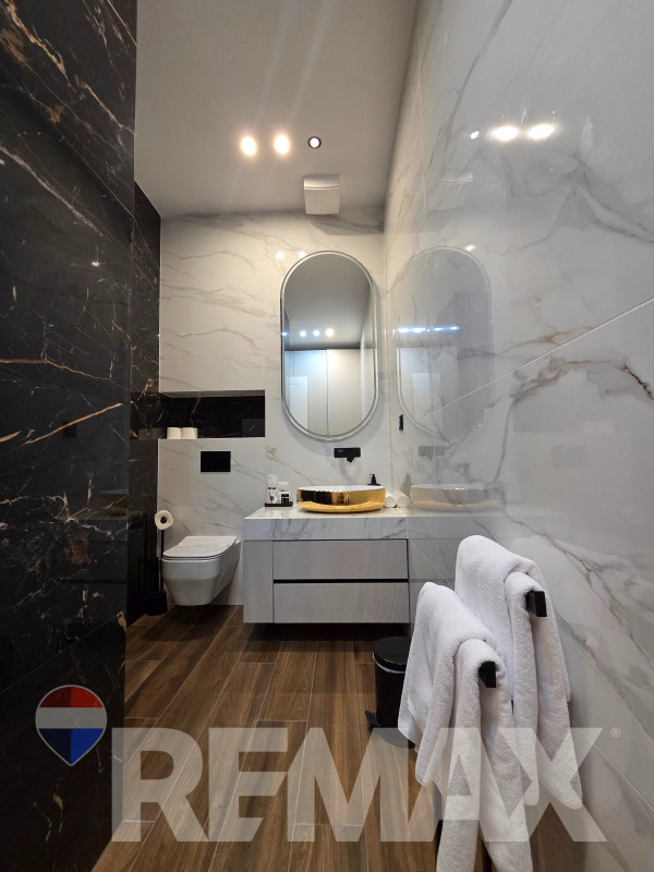 Luksuzan stan 80m2,Palata,uključene režije,garaža,housekeeping 11