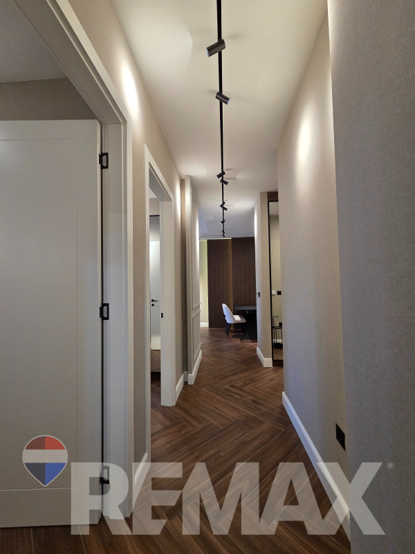 Luksuzan stan 80m2,Palata,uključene režije,garaža,housekeeping 16