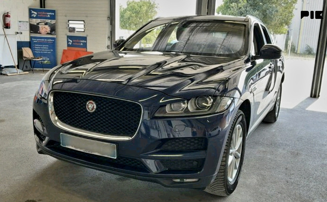Jaguar F-Pace 2016