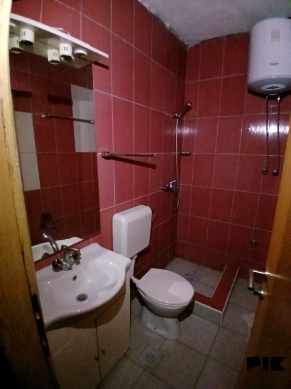 Sobe za iznajmljivanje-Doboj 8