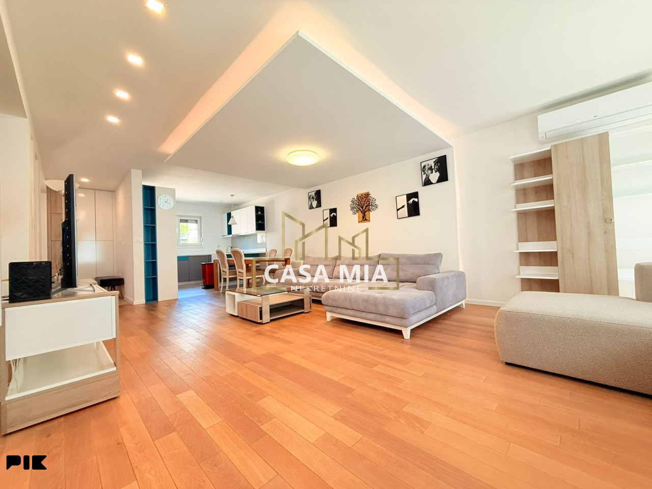 CASA MIA / Kuća sa bazenom / 262m2 / Pejton / Ilidža 7