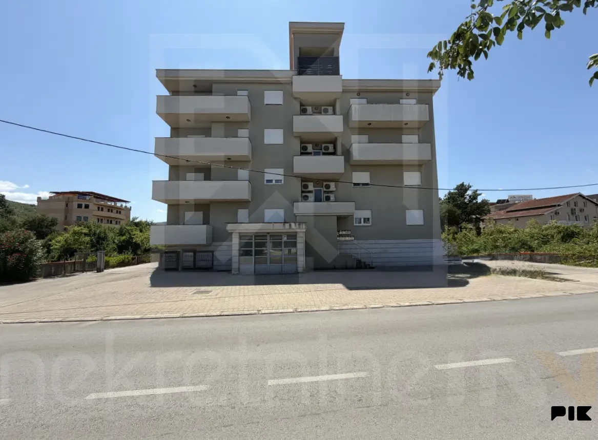 Međugorje: Prodaje se poslovni prostor veličine 732 m2 photo 3