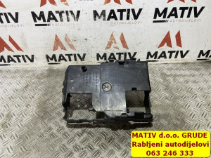 Poklopac akumulatora Peugeot 508 2,0 HDI 2016 96867092