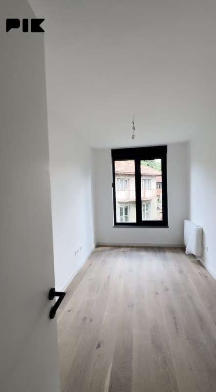 Breka Delux 99 m2 Četverosoban stan sa balkonom TOP LOKACIJA 15