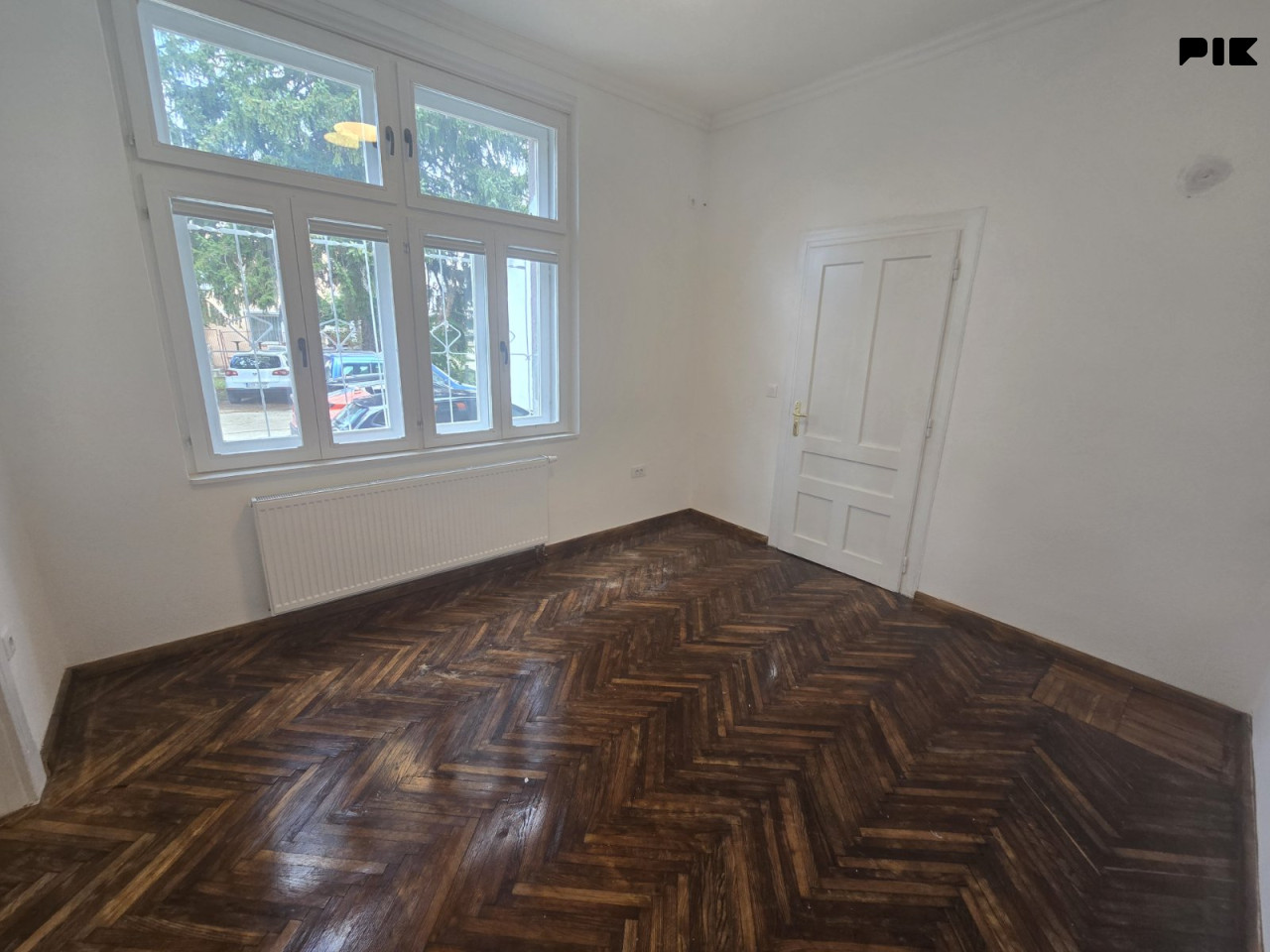 POSLOVNI PROSTOR 220m2 sa PAKINGOM, CENTAR NAJAM 6