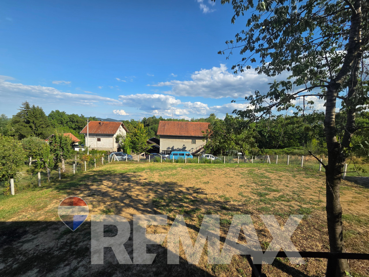 Vikendica Slatina/Krčmarice,zemljište 1016m2,2 čestice,10km od BL 11